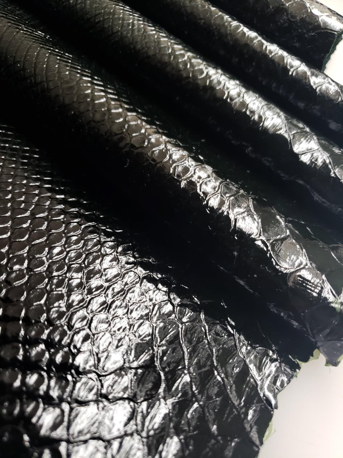 2.65 M Dark Green Glazed Front Cut Python Leather