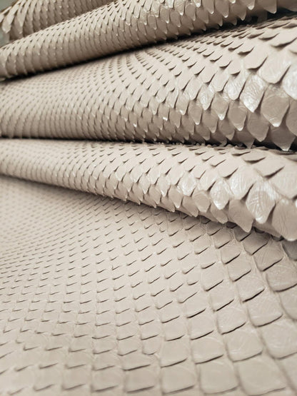 2.7 M Front Cut Beige Matte Python Leather