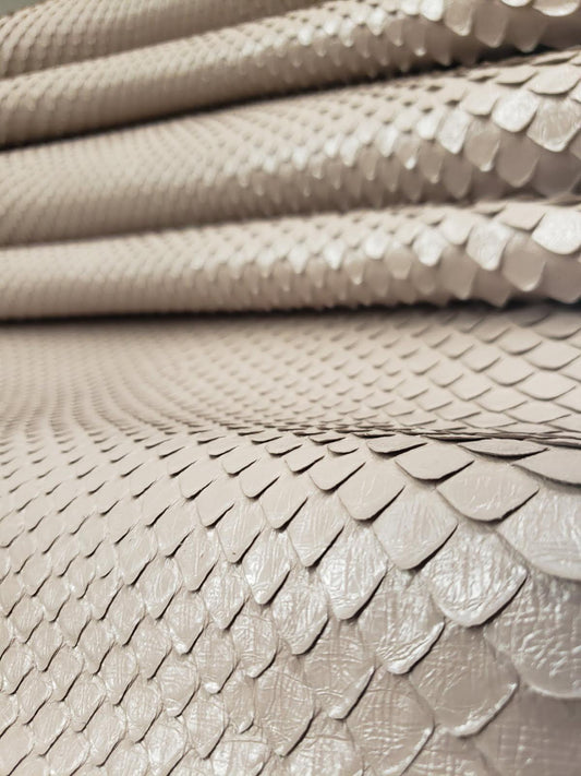 2.7 M Front Cut Beige Matte Python Leather