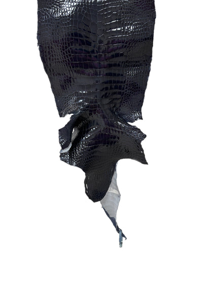 32 cm Grade 1/2 Navy Blue Glazed Wild American Alligator Leather - Tag: LA16-0032653