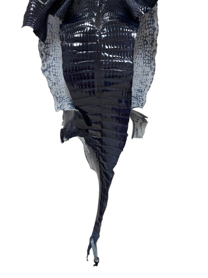33 cm Grade 1/2 Navy Blue Glazed Wild American Alligator Leather - Tag: LA16-0037952