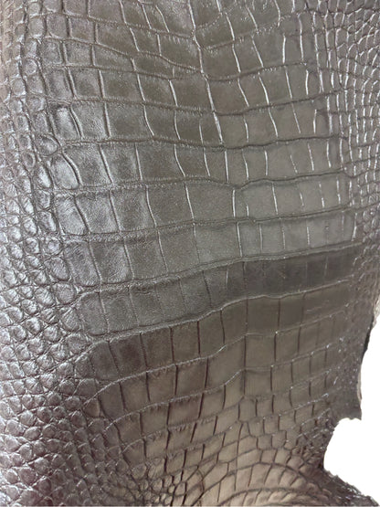 28 cm Grade 1/2 Metallic Black Shimmer Matte Farm-Raised American Alligator Leather - Tag: LA17-0134053