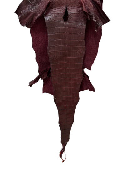 38 cm Grade 2/3 Bordeaux Matte Wild American Alligator Leather - Tag: LA19-0036988