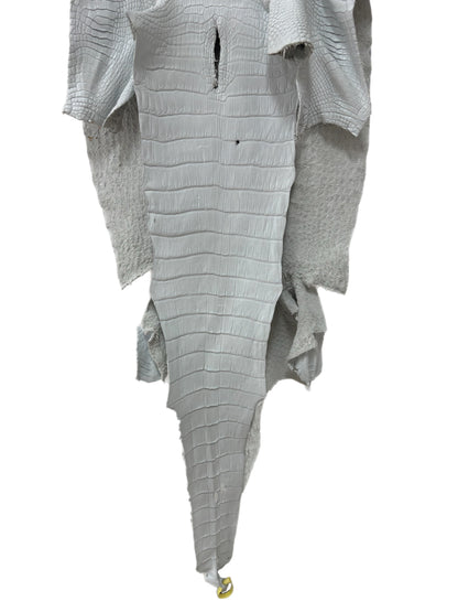 49 cm Grade 3/4 White Matte Wild American Alligator Leather - Tag: LA25-0024250