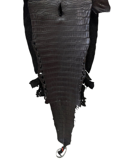 33 cm Grade 2/3 Black Matte Farm-Raised American Alligator Leather - Tag: LA23-0531370