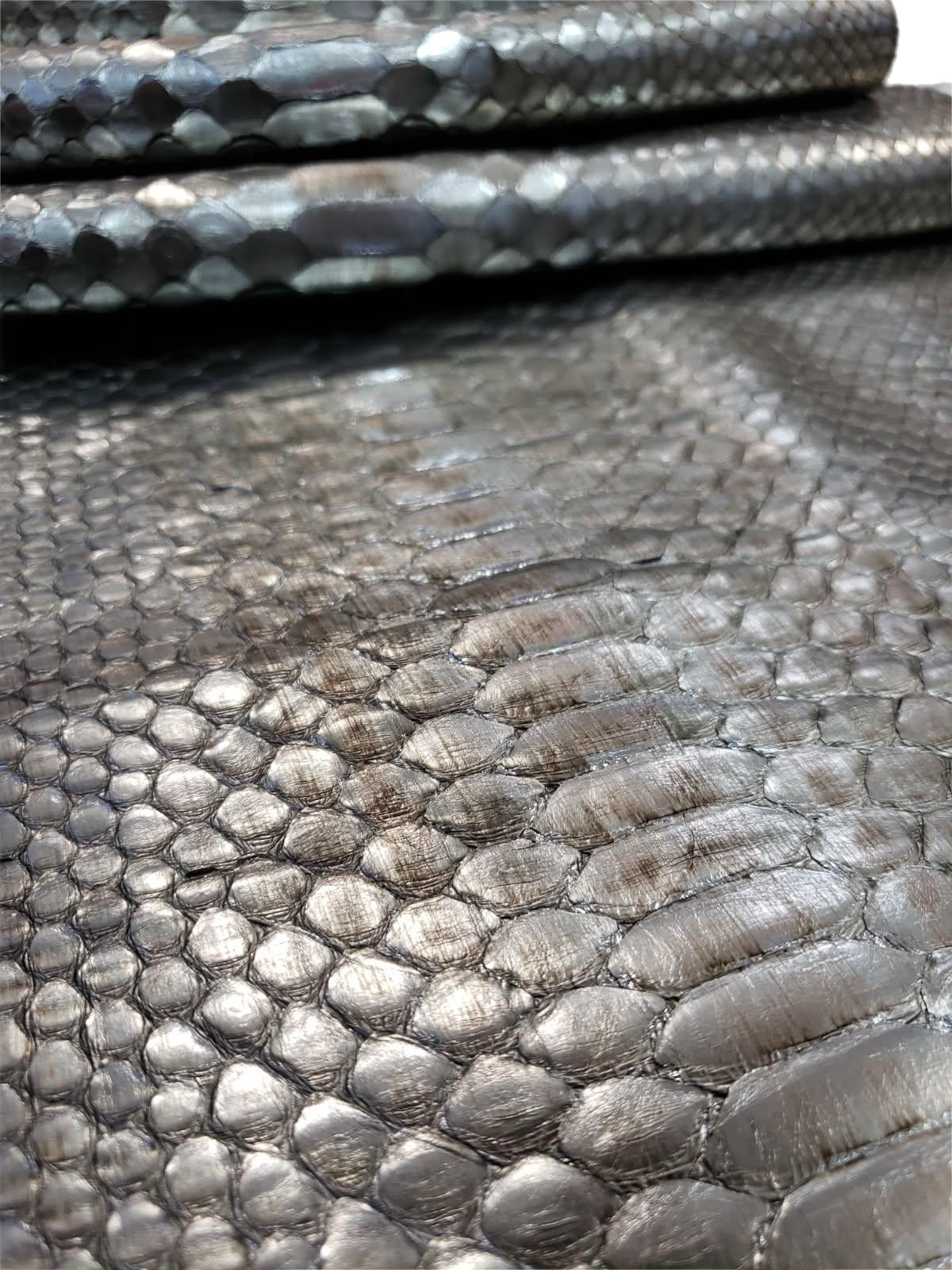 1.2 M Tarnished Silver Metallic Back Cut Python Leather