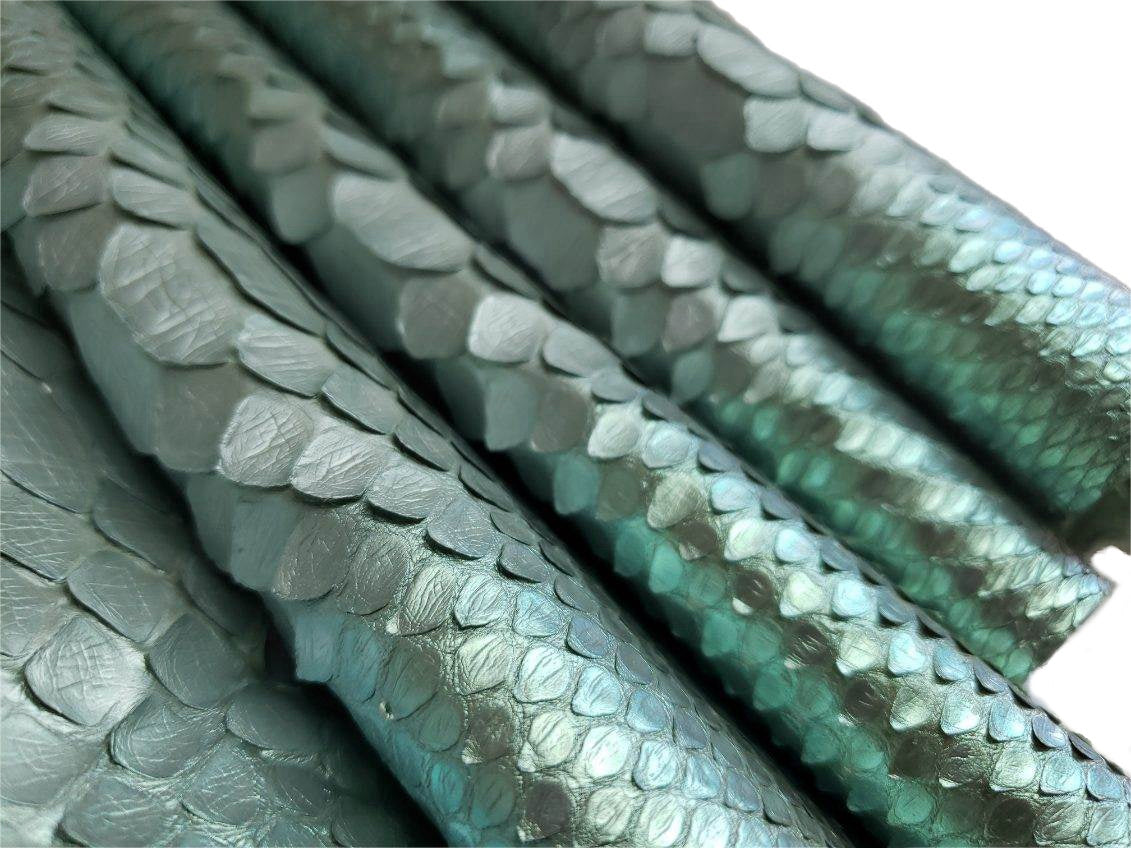 2.1 M Back Cut Teal Metallic Python Leather