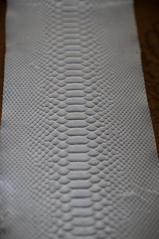 1.6 M Distressed Grey Glazed Python Leather